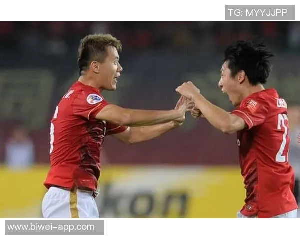 小川航基期待在与巴西队的较量中把握有限机会实现进球梦想