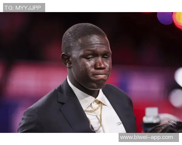 太阳主帅称赞马卢阿奇表现出色反应令人满意展现自信与进步