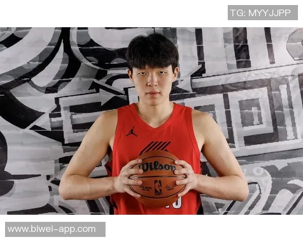 杨瀚森首节短暂出场表现平平仅得1篮板无得分贡献