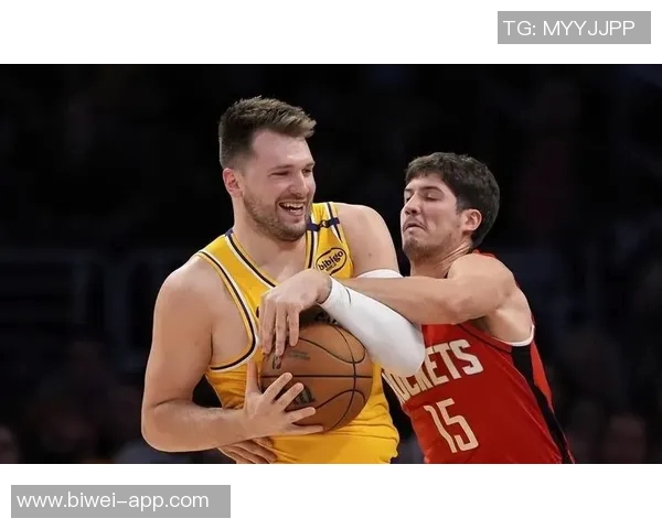 双星联手助力湖人逆袭东契奇与里夫斯同场净效率飙升至129